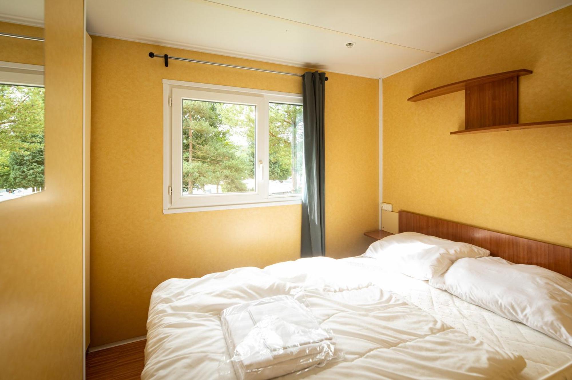 Ardenparks Petite Suisse Hotel Dochamps Bilik gambar