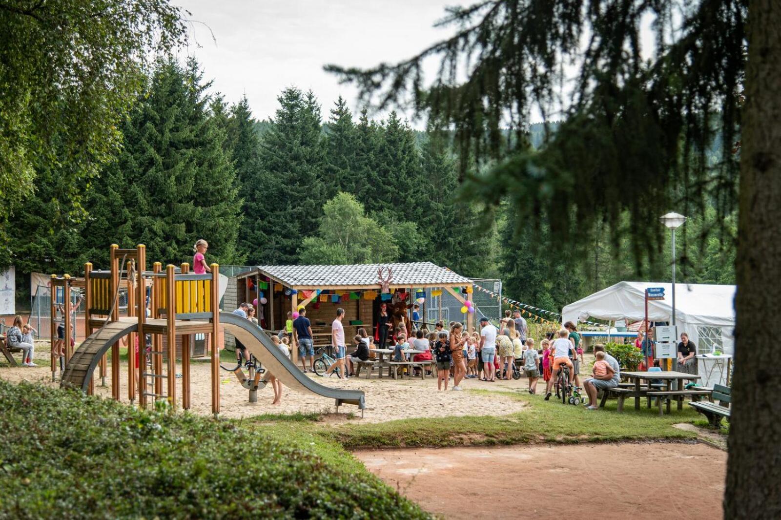 Ardenparks Petite Suisse Hotel Dochamps Luaran gambar