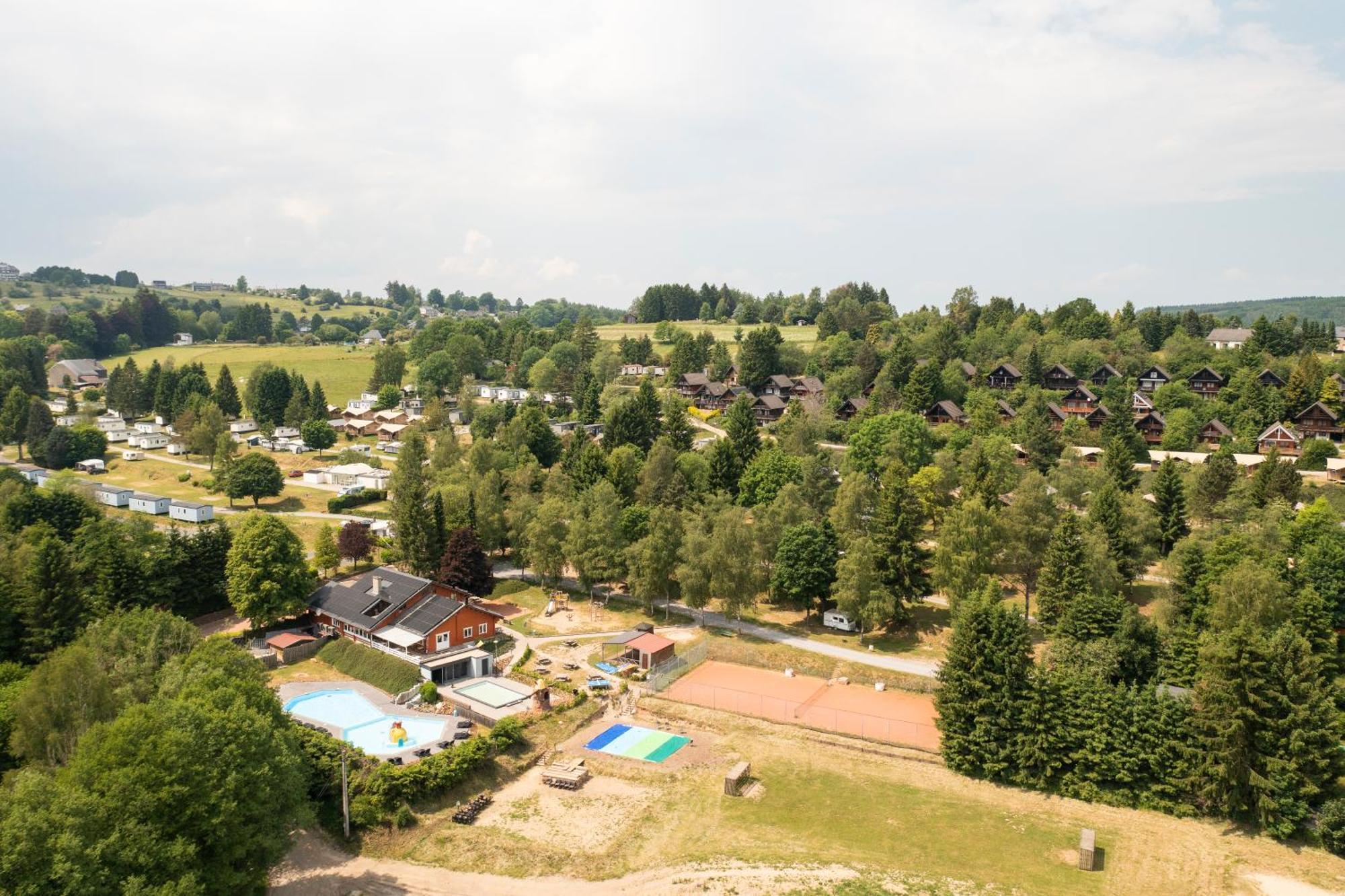 Ardenparks Petite Suisse Hotel Dochamps Luaran gambar